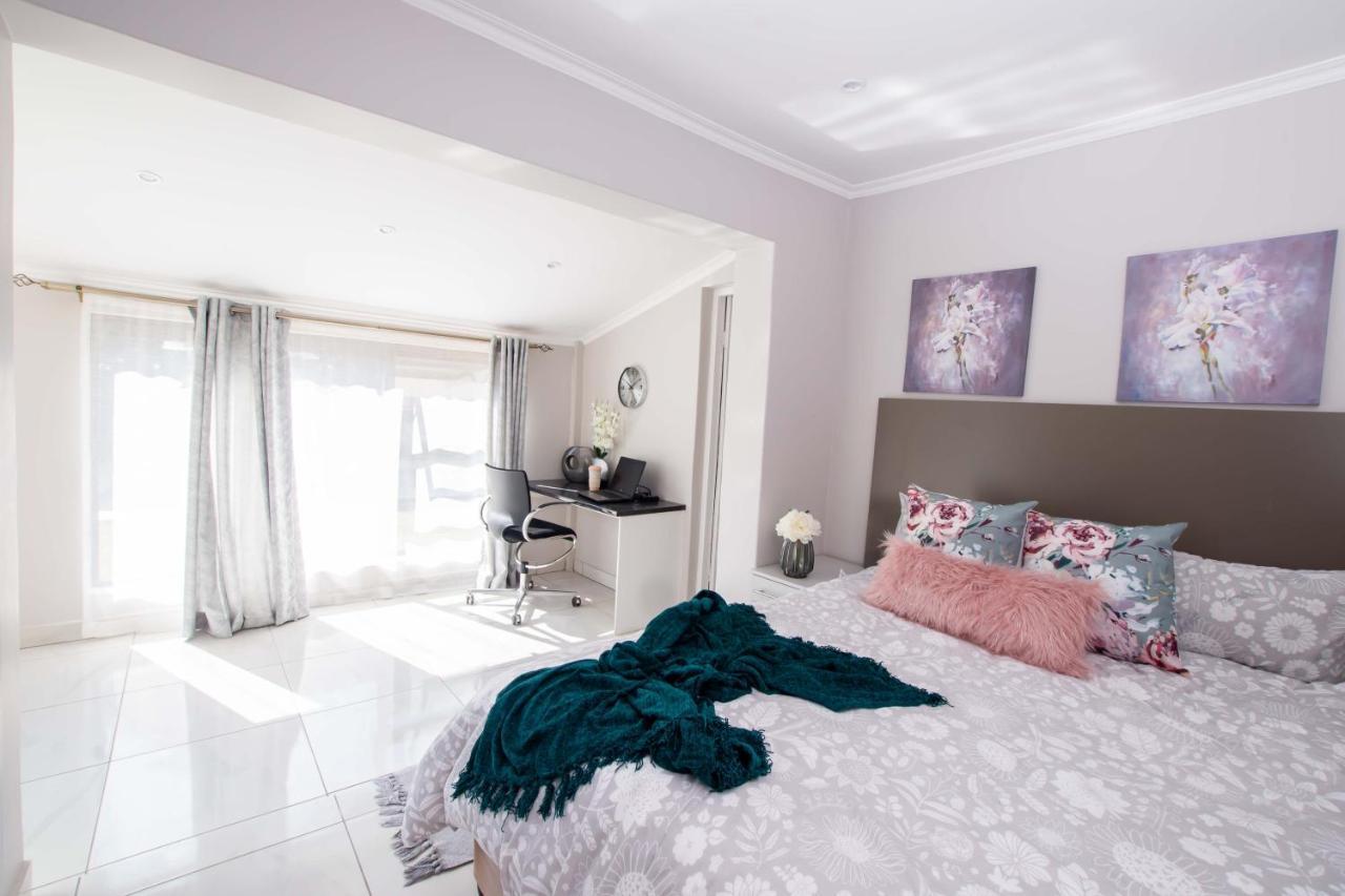 סנדטון Prestigious Apartments מראה חיצוני תמונה