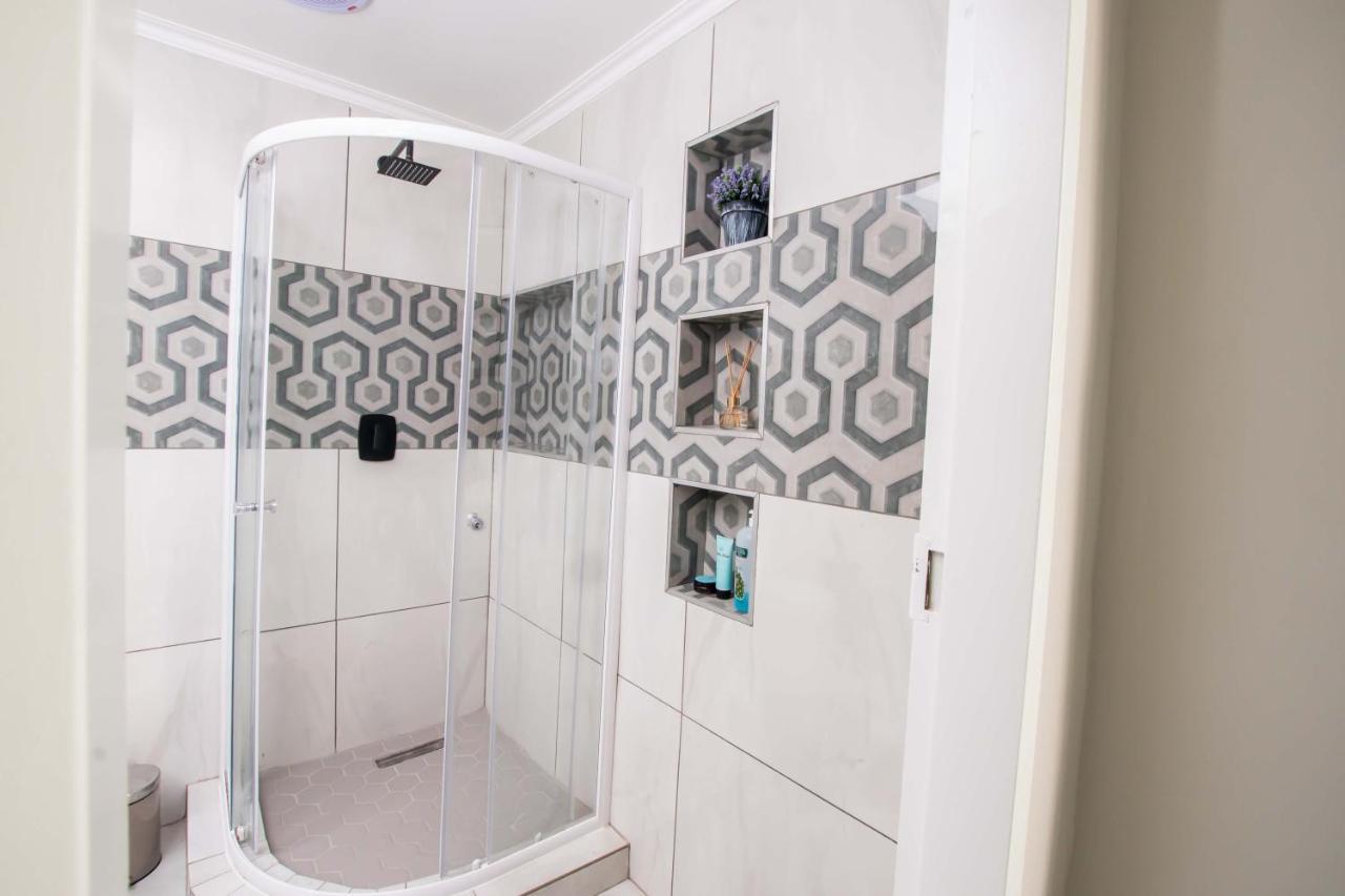 סנדטון Prestigious Apartments מראה חיצוני תמונה
