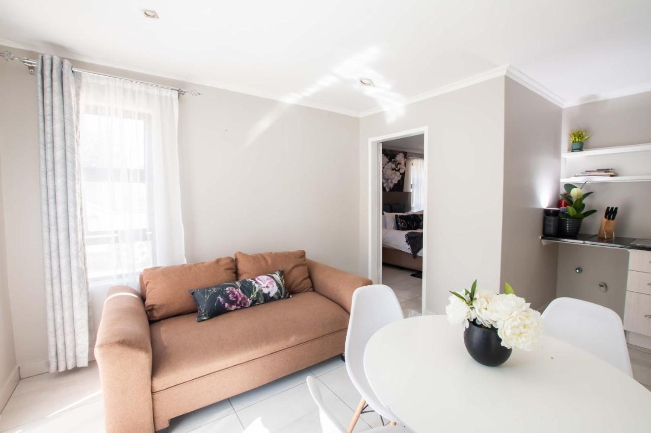 סנדטון Prestigious Apartments מראה חיצוני תמונה