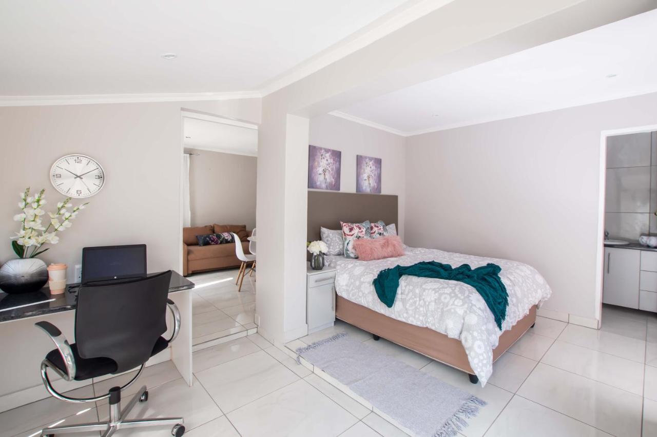 סנדטון Prestigious Apartments מראה חיצוני תמונה