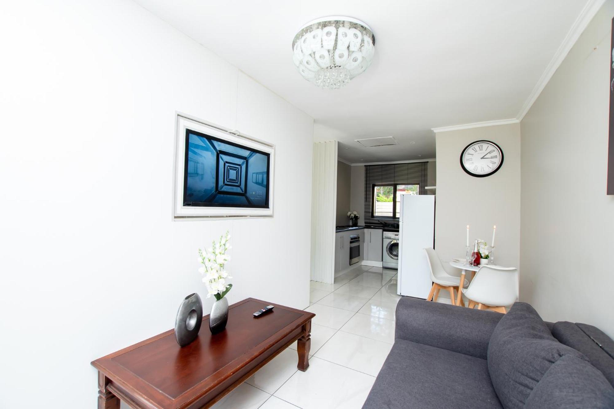 סנדטון Prestigious Apartments מראה חיצוני תמונה